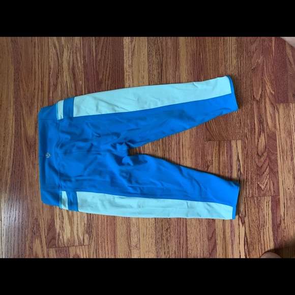 Lulu lemon vintage cropped leggings - Picture 2 of 4